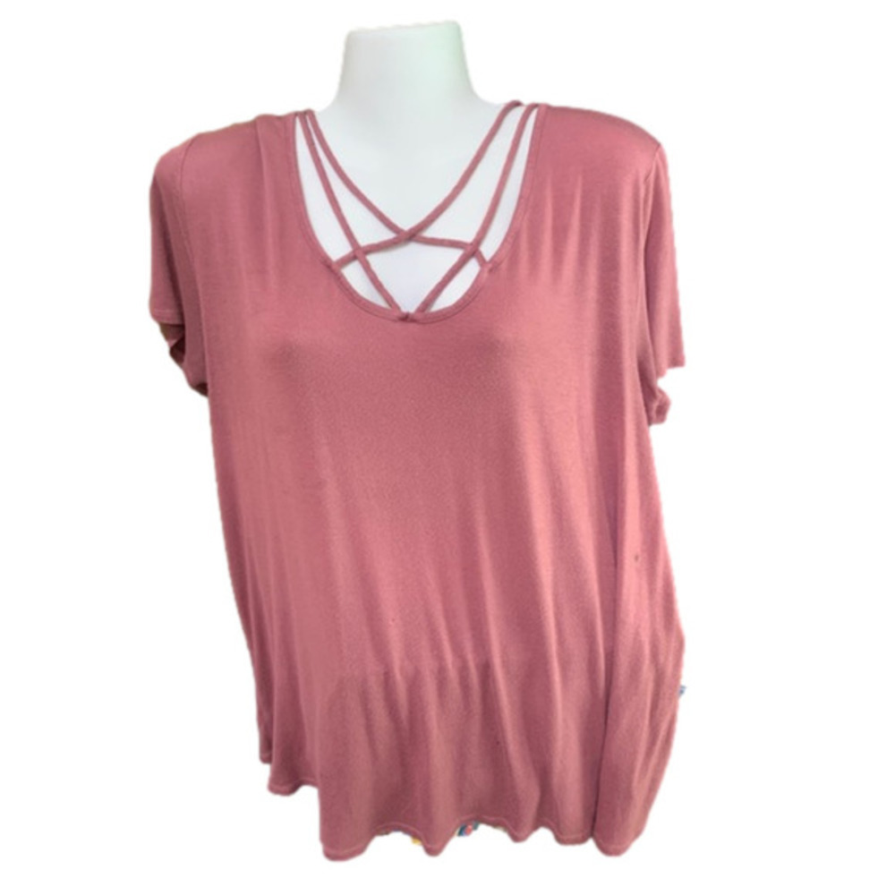 Hippie Chic USA Women’s XL Rose Colored T-Shirt.